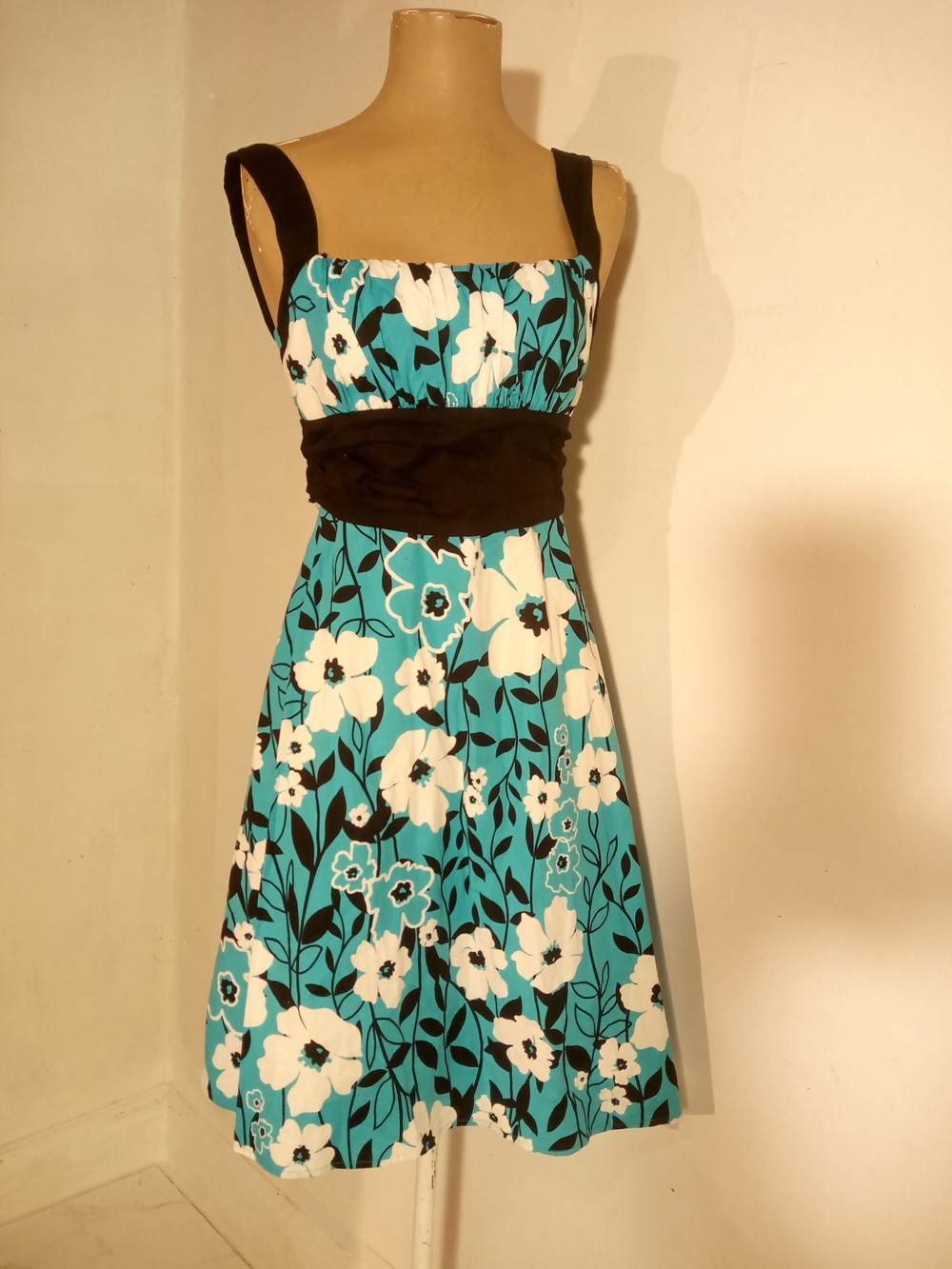 B. Smart Turquoise Floral Midi Dress with Black Waistband